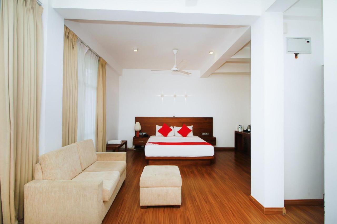 Oyo 314 Neo Holiday Home Katunayaka Zewnętrze zdjęcie