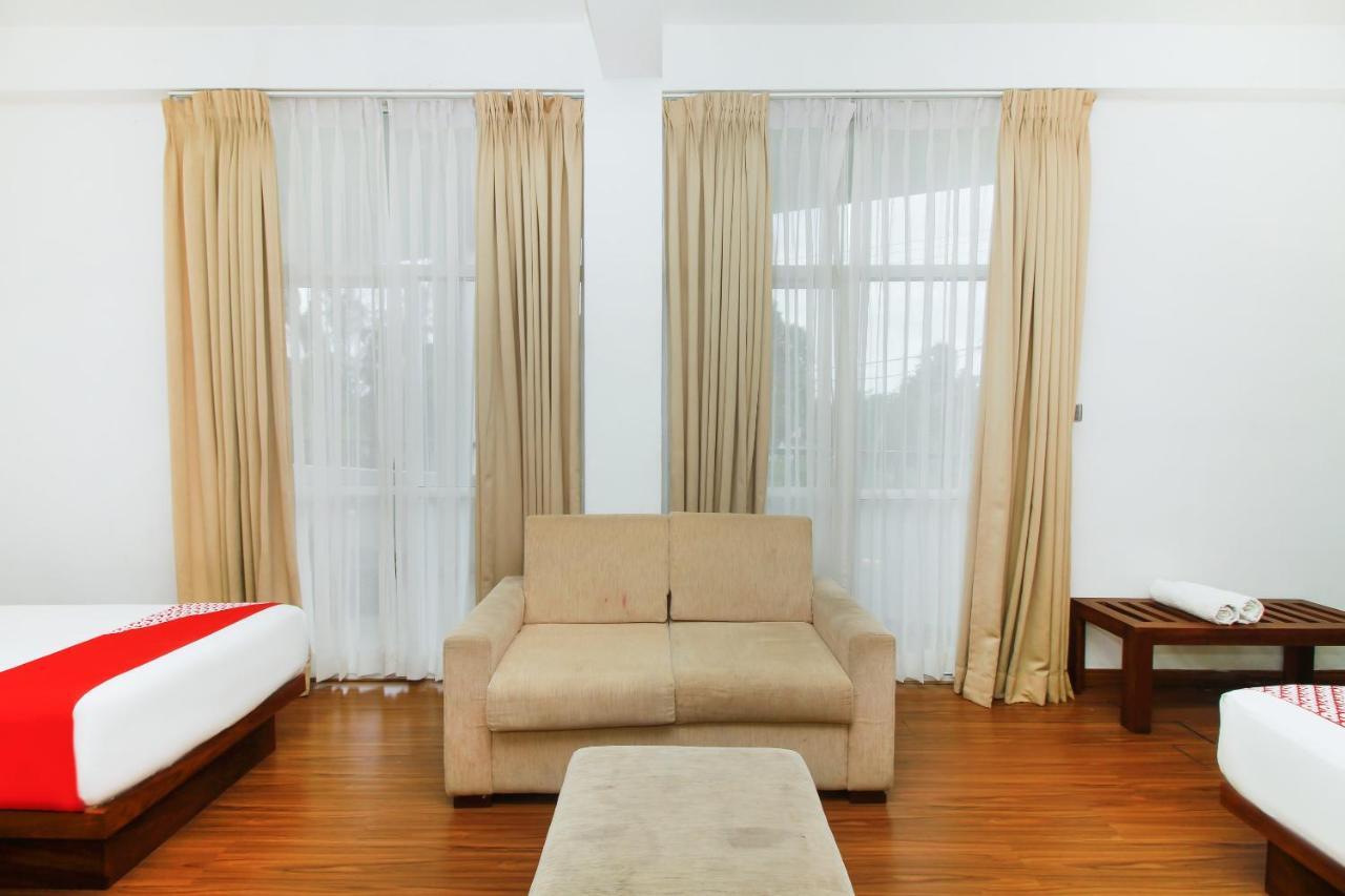 Oyo 314 Neo Holiday Home Katunayaka Zewnętrze zdjęcie