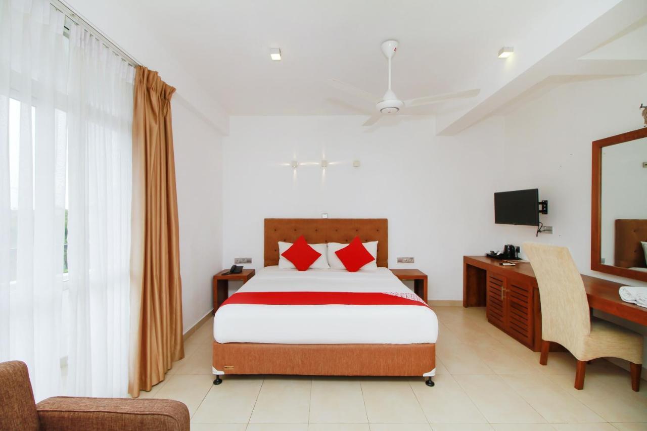 Oyo 314 Neo Holiday Home Katunayaka Zewnętrze zdjęcie