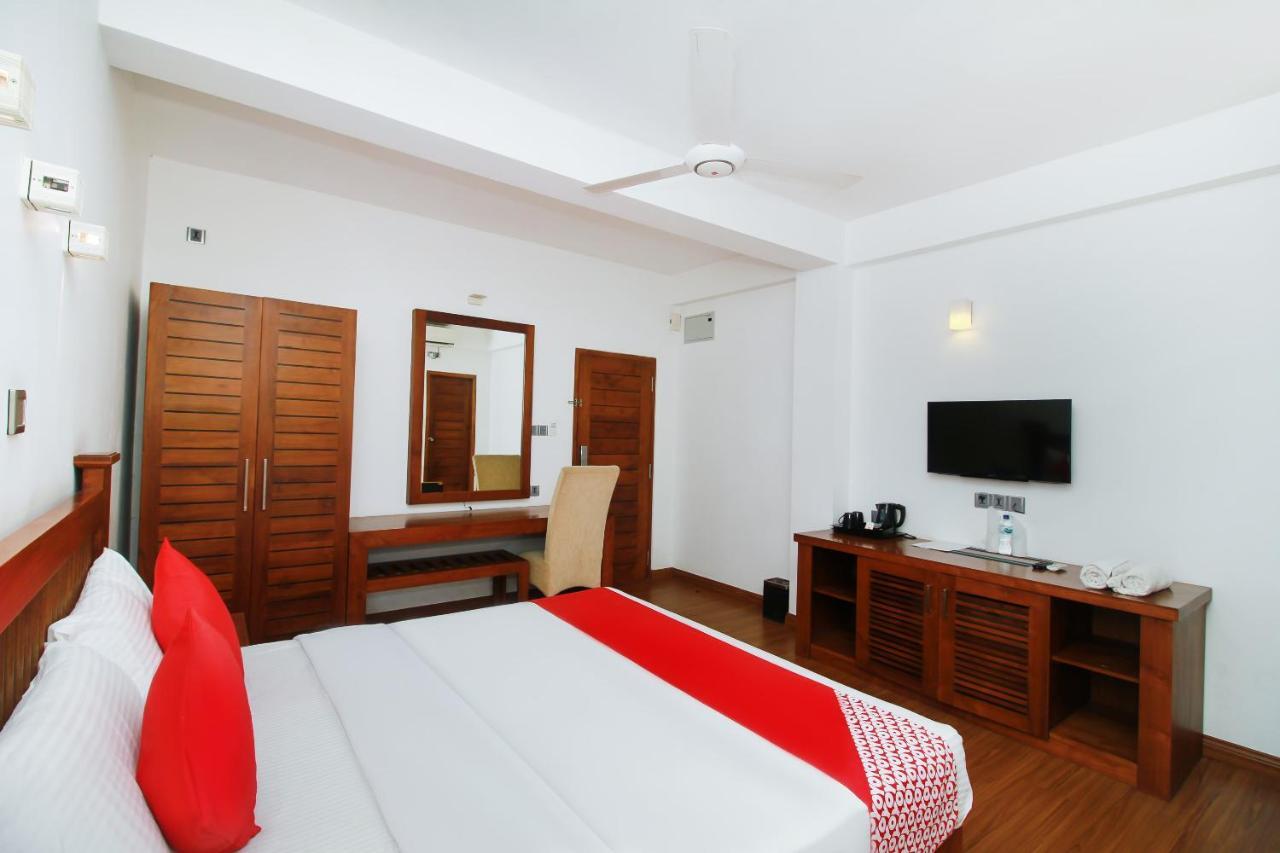 Oyo 314 Neo Holiday Home Katunayaka Zewnętrze zdjęcie