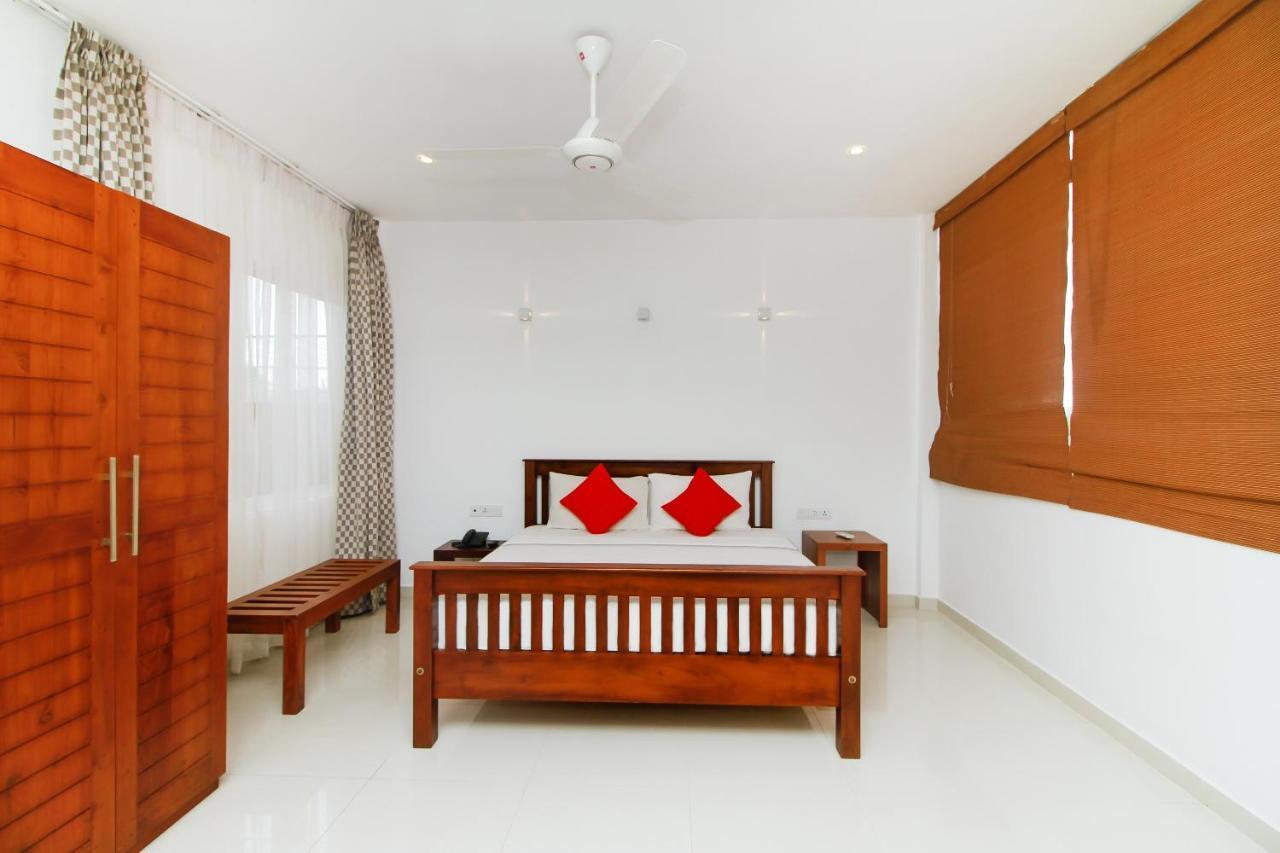 Oyo 314 Neo Holiday Home Katunayaka Zewnętrze zdjęcie