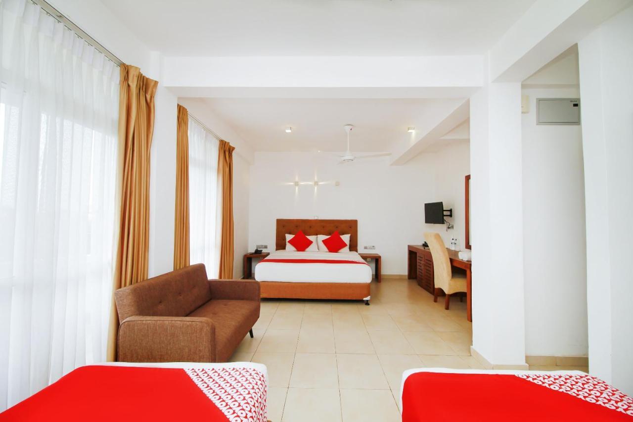 Oyo 314 Neo Holiday Home Katunayaka Zewnętrze zdjęcie