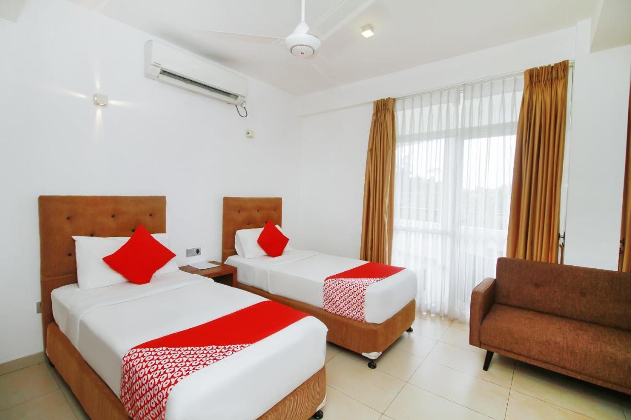 Oyo 314 Neo Holiday Home Katunayaka Zewnętrze zdjęcie