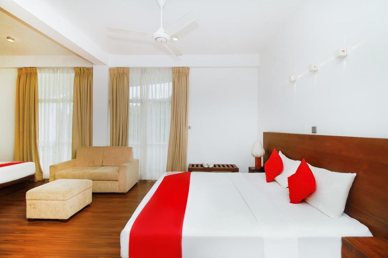 Oyo 314 Neo Holiday Home Katunayaka Zewnętrze zdjęcie