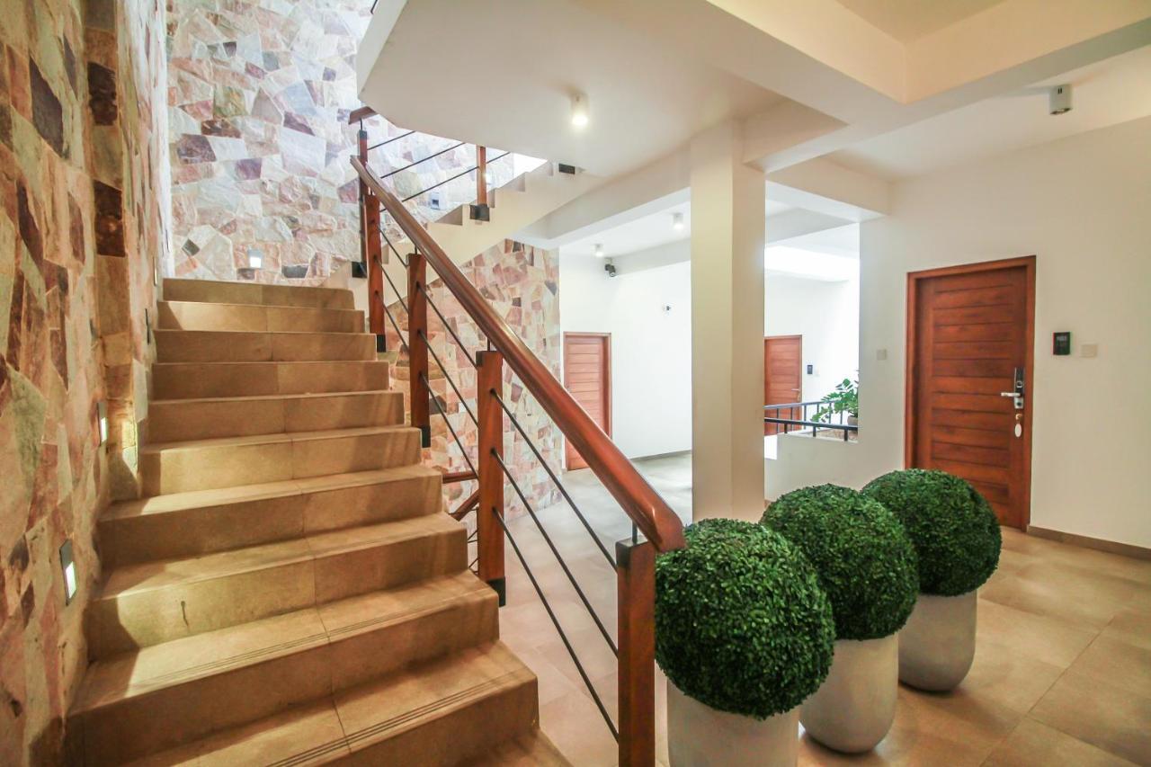 Oyo 314 Neo Holiday Home Katunayaka Zewnętrze zdjęcie
