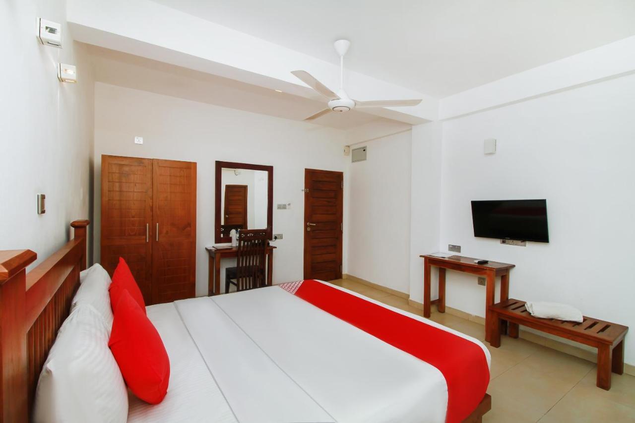 Oyo 314 Neo Holiday Home Katunayaka Zewnętrze zdjęcie