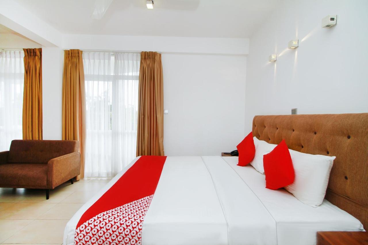 Oyo 314 Neo Holiday Home Katunayaka Zewnętrze zdjęcie
